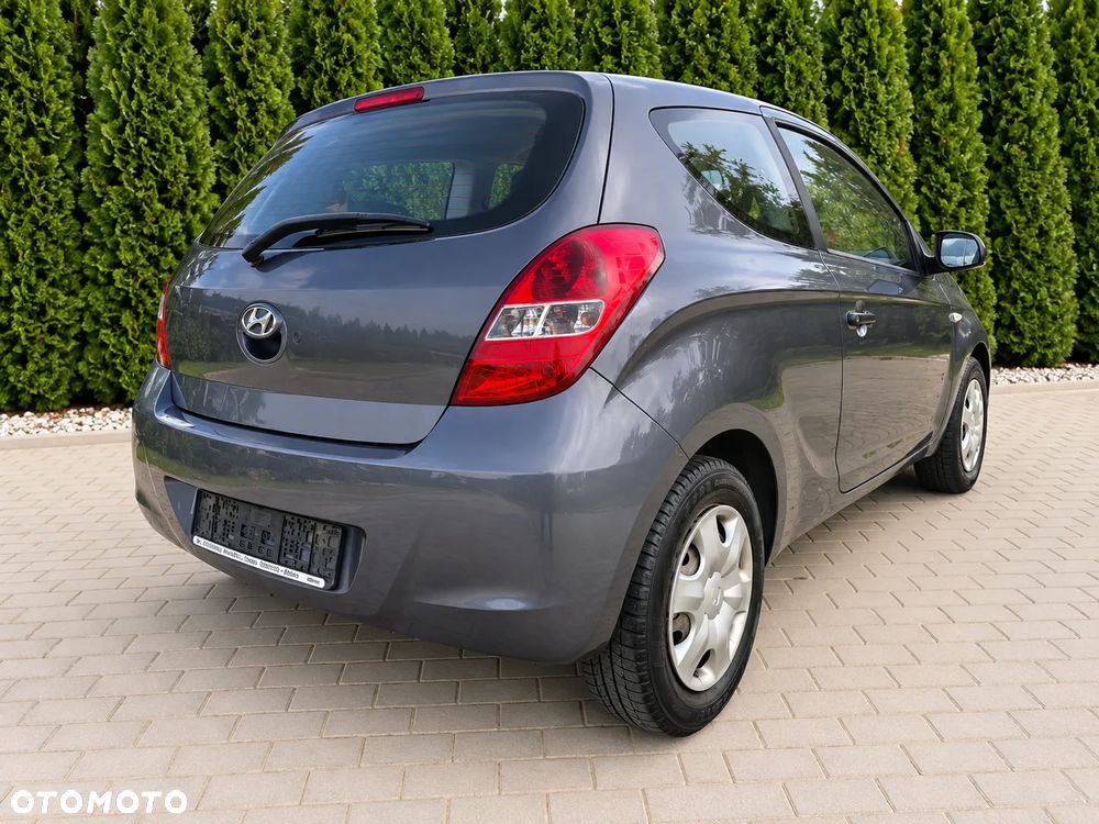 Hyundai I20 2009 photo 3