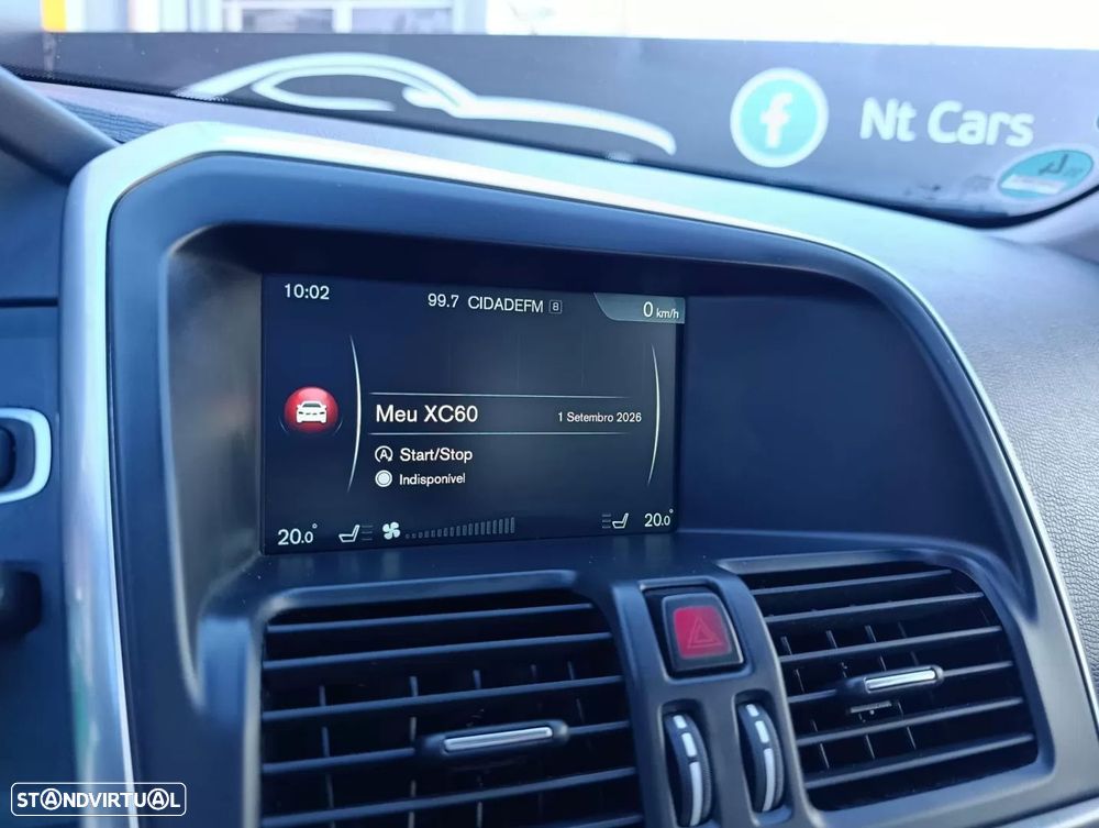 Volvo XC 60 2.0 D4 Momentum Geartronic - 12