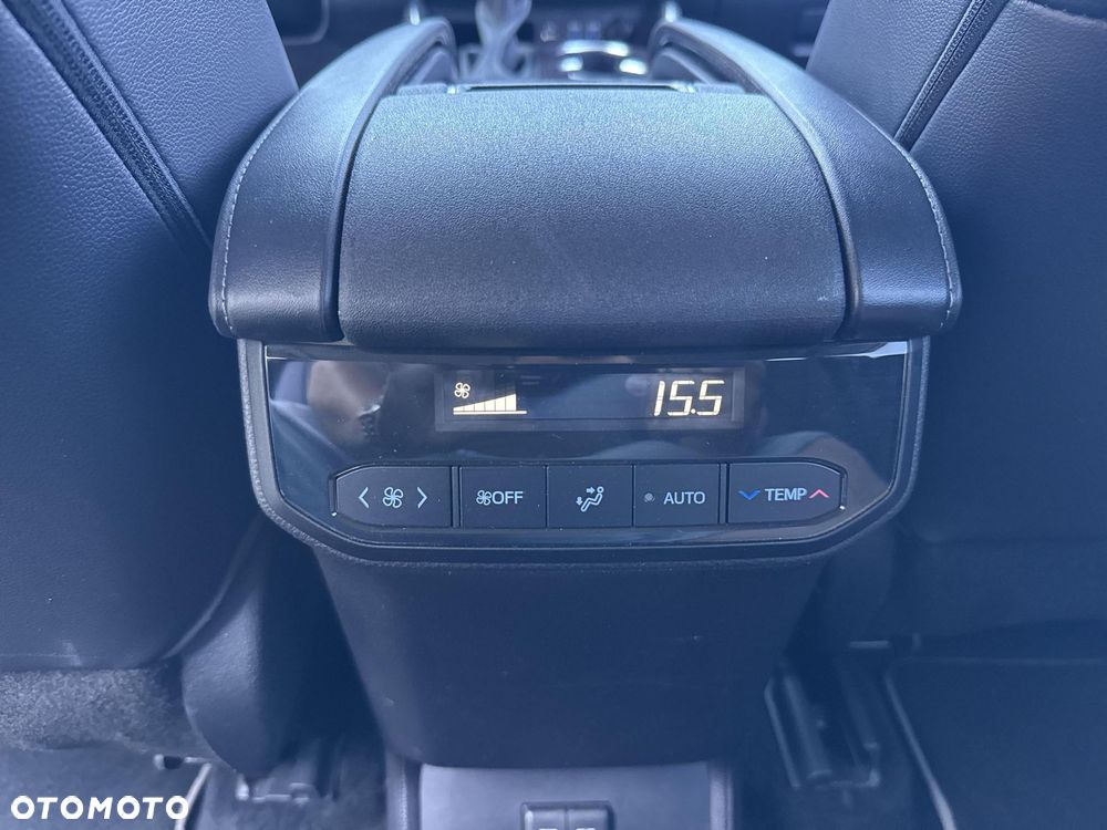 Toyota Highlander - 16