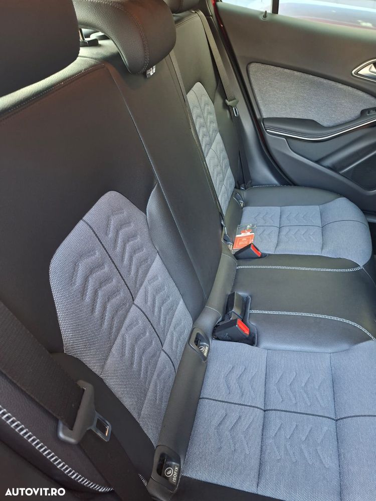 Mercedes-Benz GLA - 17