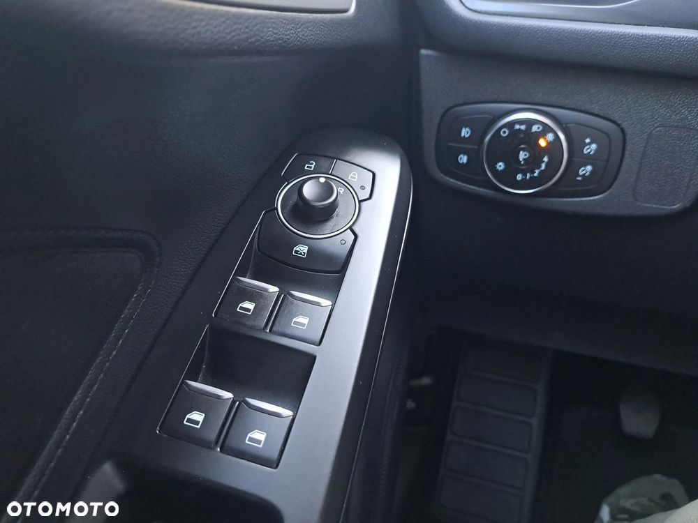 Ford Focus 1.0 EcoBoost mHEV Connected - 25