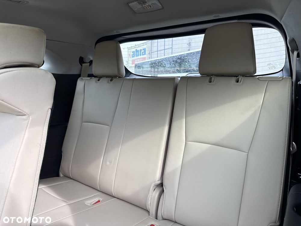 Toyota Highlander 2.5 Hybrid Executive - 17