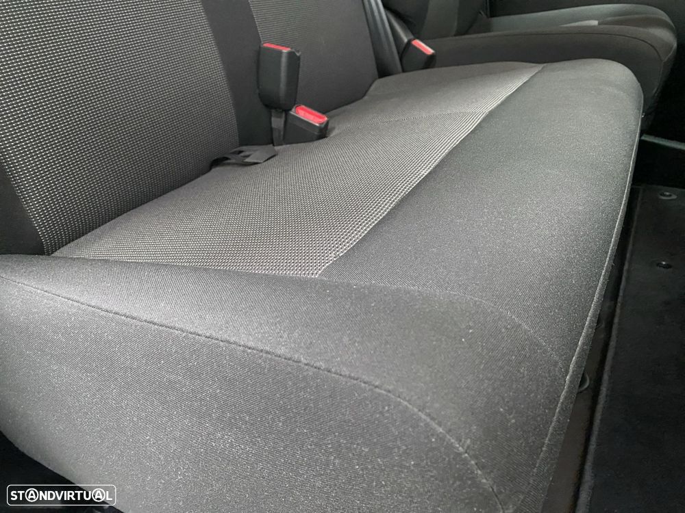 Citroën Jumpy 2.0 BlueHDi M - 19