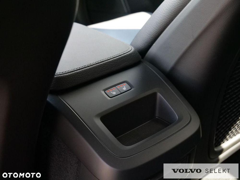 Volvo V90 Cross Country - 18