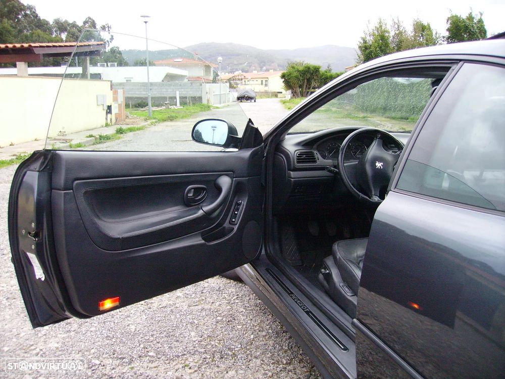 Peugeot 406 Coupé 2.0 16V - 6
