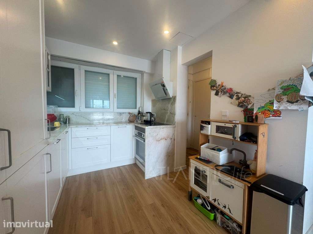 Apartamento T2 em Sintra - Em frente a Estação de Comboios. - Grande imagem: 4/15