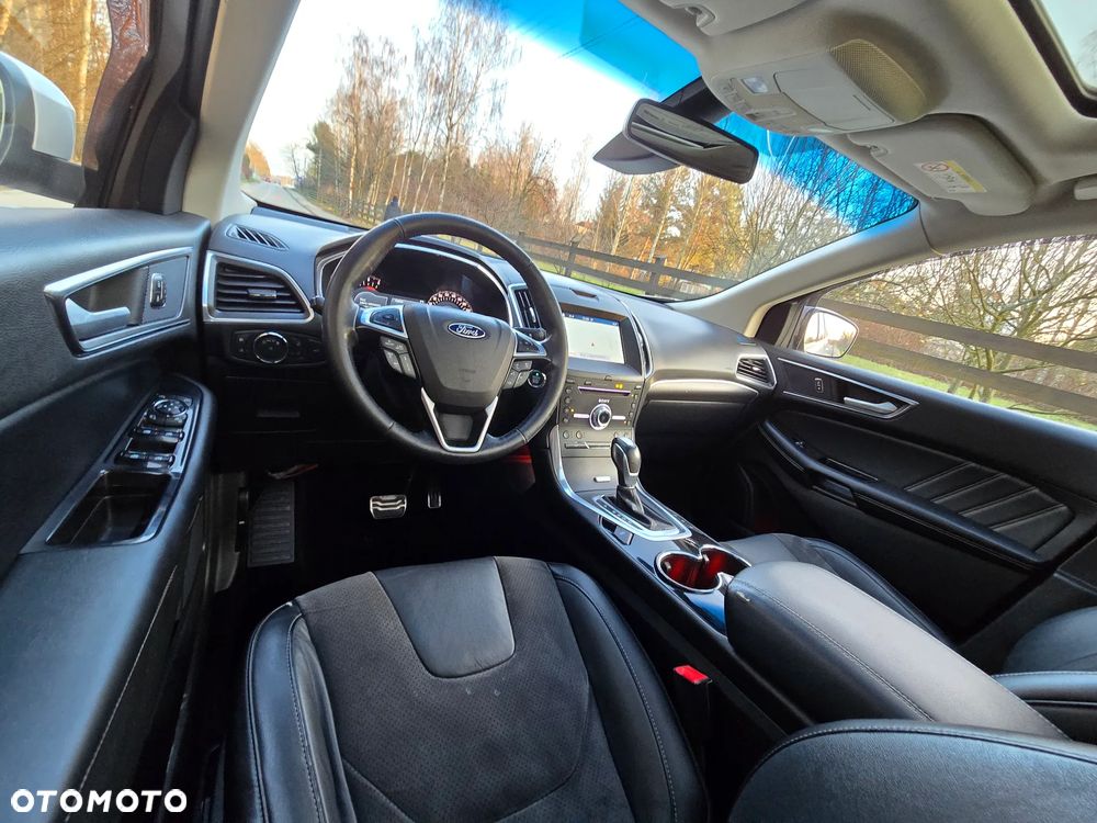 Ford Edge 2.0 TDCi Bi-Turbo 4x4 ST-LINE - 6