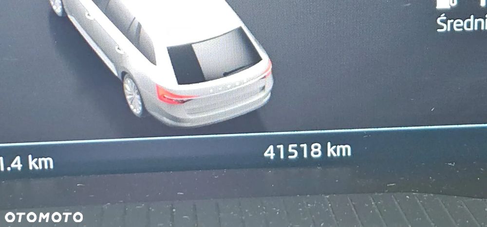 Skoda Superb 2.0 TDI SCR 4x4 L&K DSG - 23