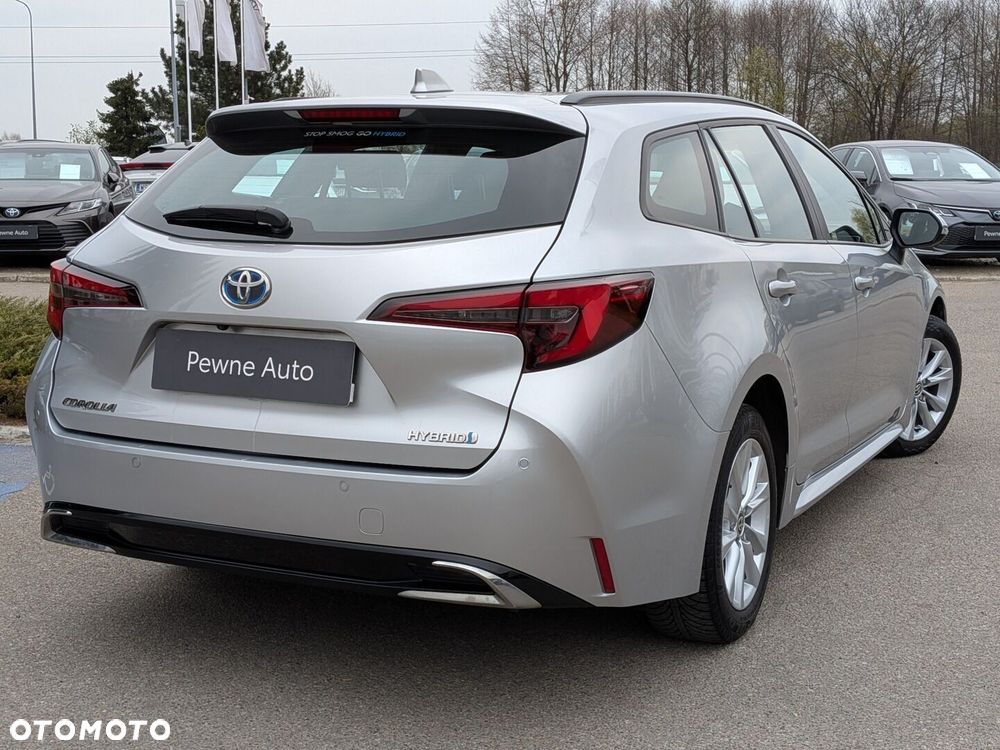 Toyota Corolla 1.8 Hybrid Comfort - 17