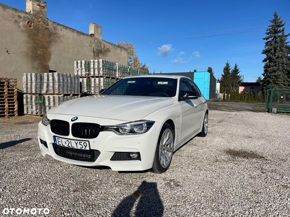 BMW Seria 3 330e iPerformance Luxury Line - 9