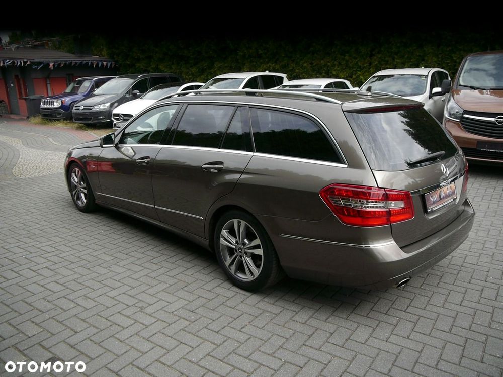 Mercedes-Benz Klasa E 200 CGI BlueEFFICIENCY 7G-TRONIC Avantgarde - 15