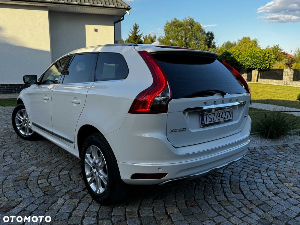 Volvo XC 60 - 4