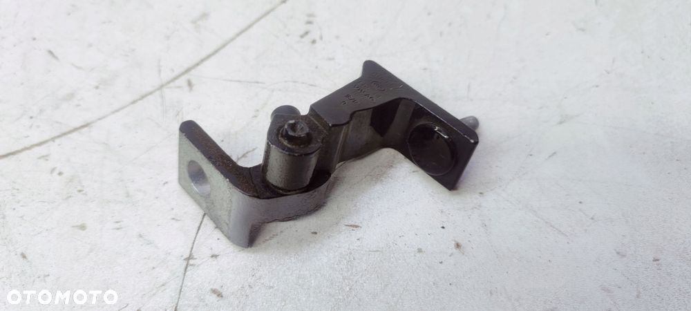 ZAWIAS DRZWI LEWY AUDI A4 B9 8W0831403A - 1