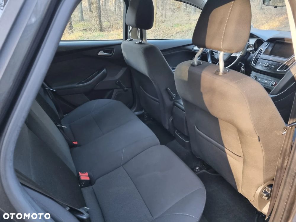 Ford Focus 1.0 EcoBoost Edition - 19