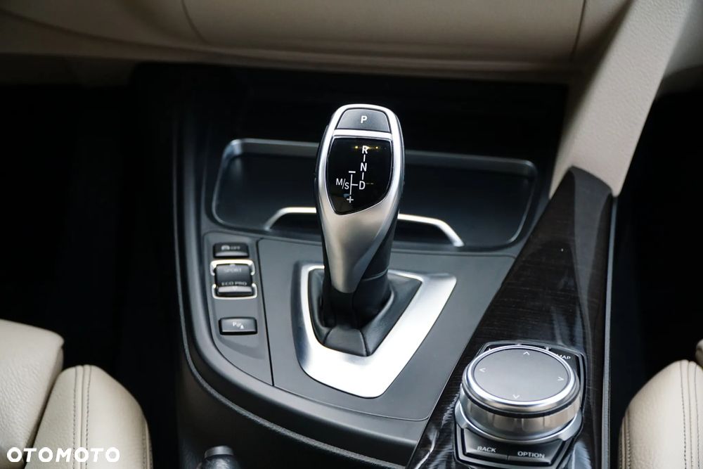 BMW Seria 3 320d xDrive M Sport Sport - 20