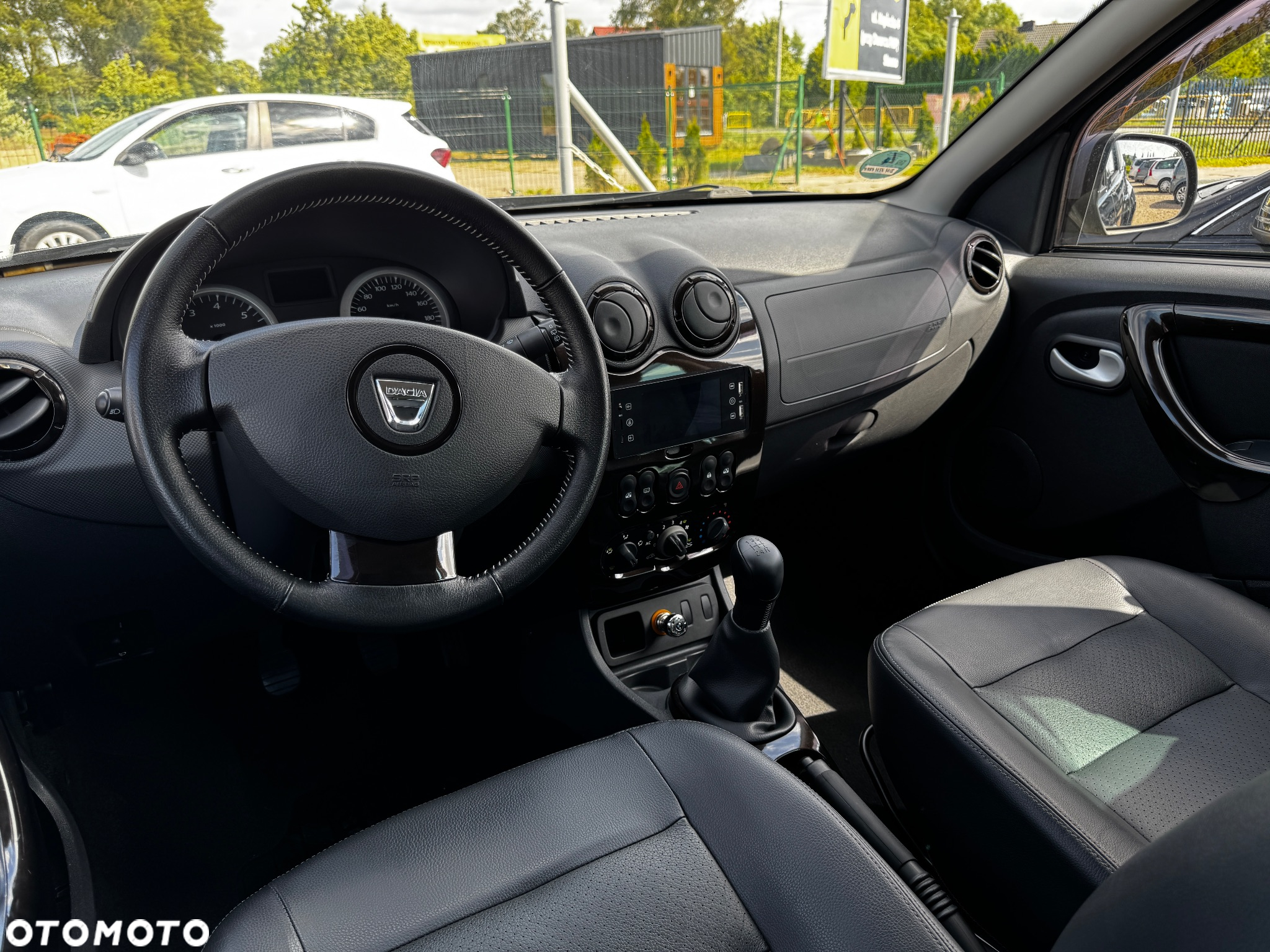 Dacia Duster 1.6 16V 4x2 Prestige - 5