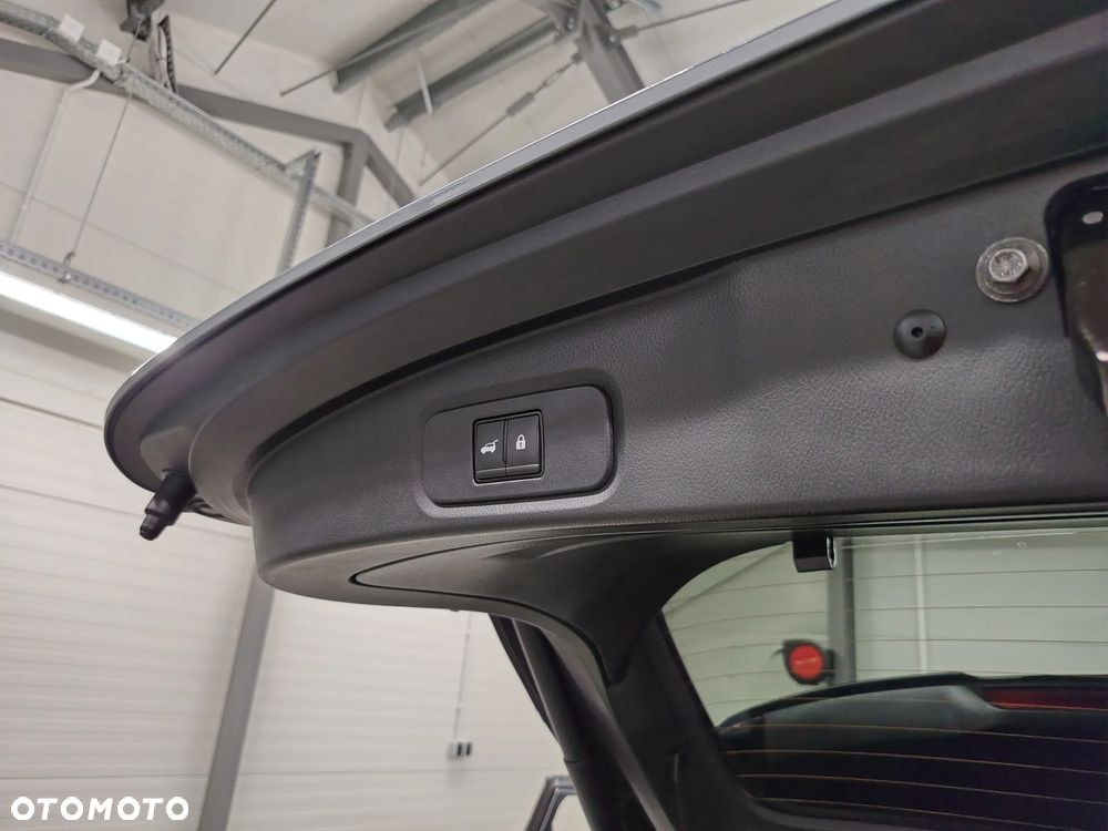 Nissan Qashqai 1.3 DIG-T MHEV Xtronic Tekna+ - 26