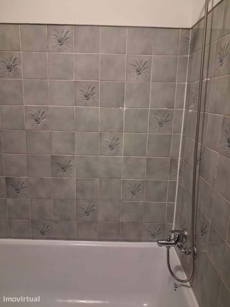 Apartamento T2 com varanda em Amadora - Grande imagem: 2/7