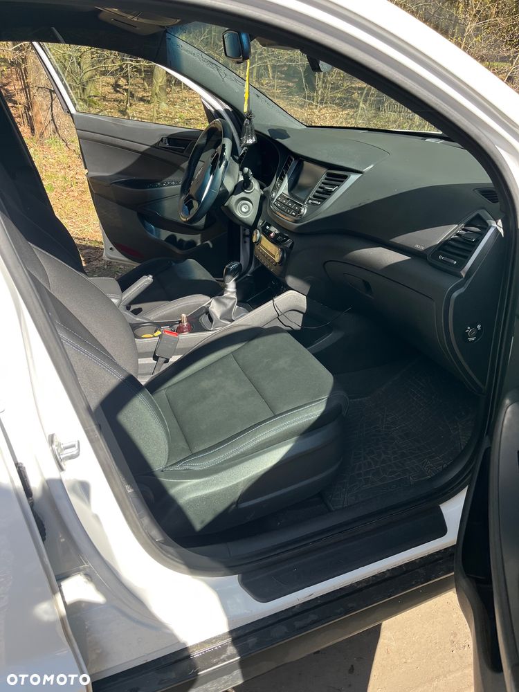 Hyundai Tucson 1.6 GDI BlueDrive GO 2WD - 5