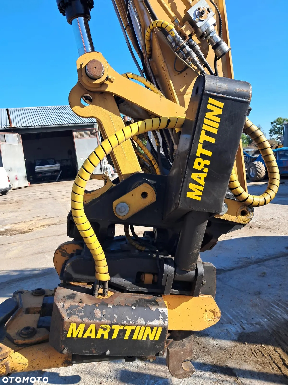 Caterpillar 325 FLCR - 13