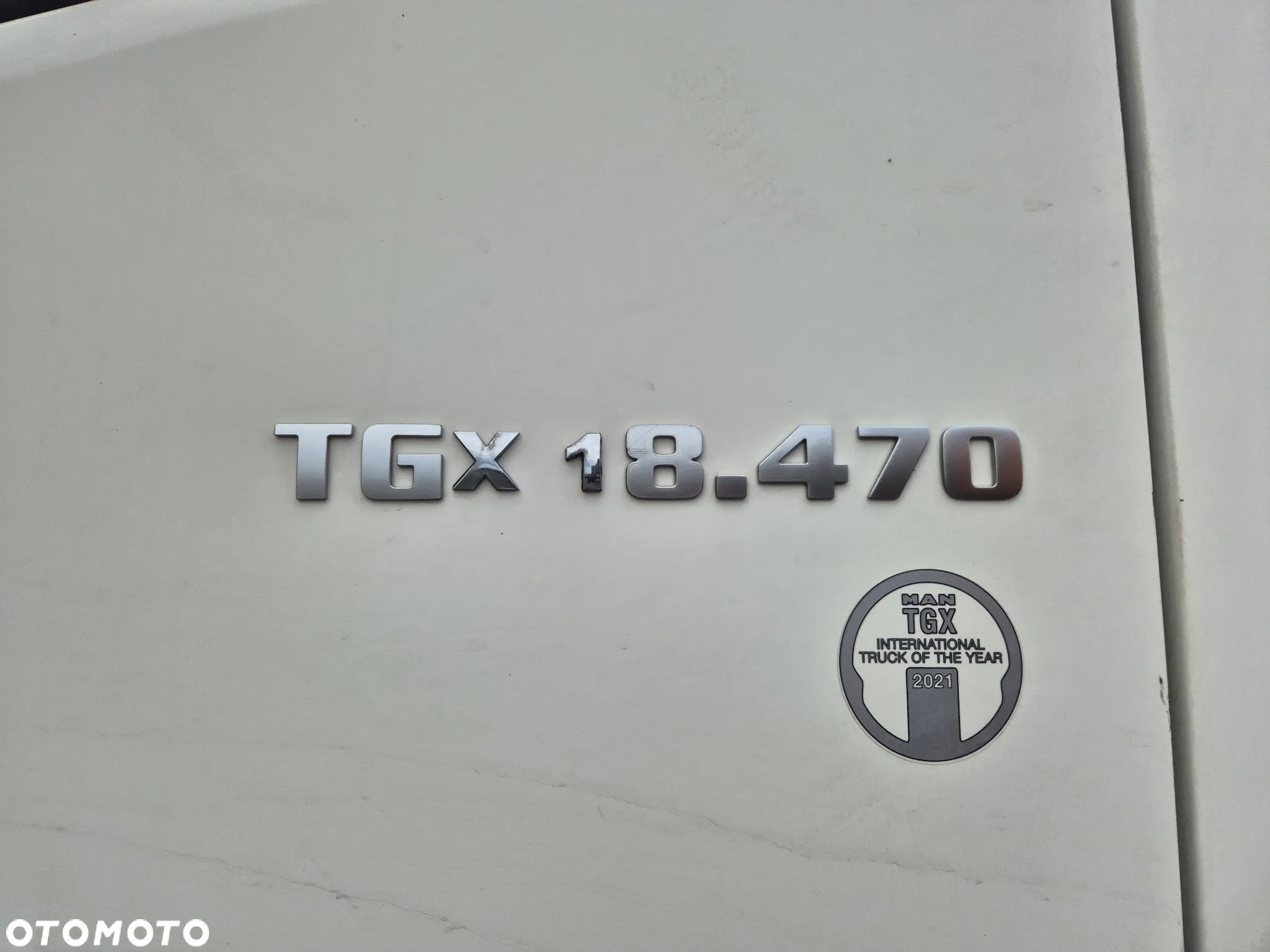 MAN TGX 18.470 LOWDECK PO KONTRAKCIE DUZA KABINA RETARDER ASYSTENT MARTWEGO POLA SALON PL AUTOMAT ZBIORNIKI 1090 LITRÓW RADAR - 10