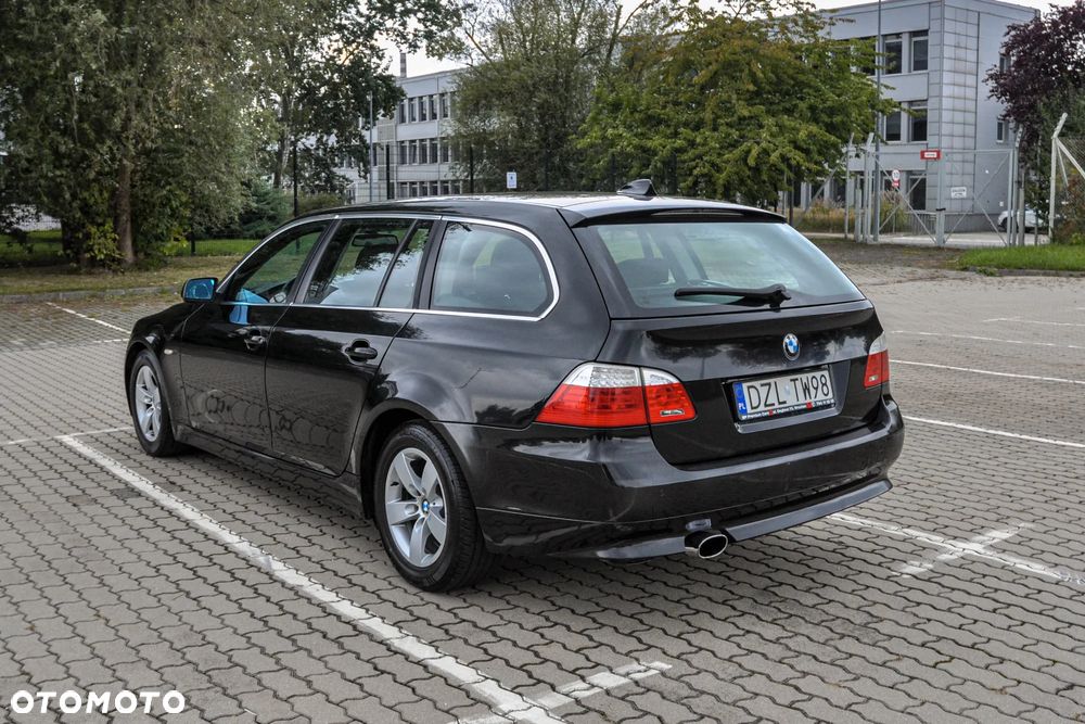 BMW Seria 5 520d Touring - 3