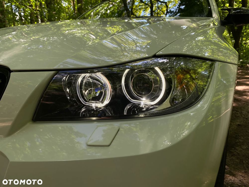 BMW Seria 3 - 21