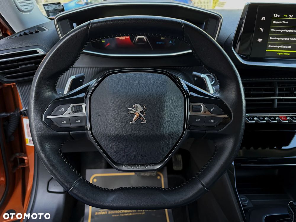 Peugeot 2008 1.5 BlueHDi Allure Pack S&S EAT8 - 23