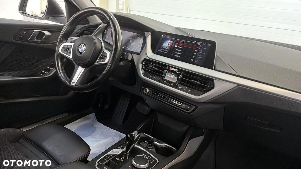 BMW Seria 1 118i Advantage - 32