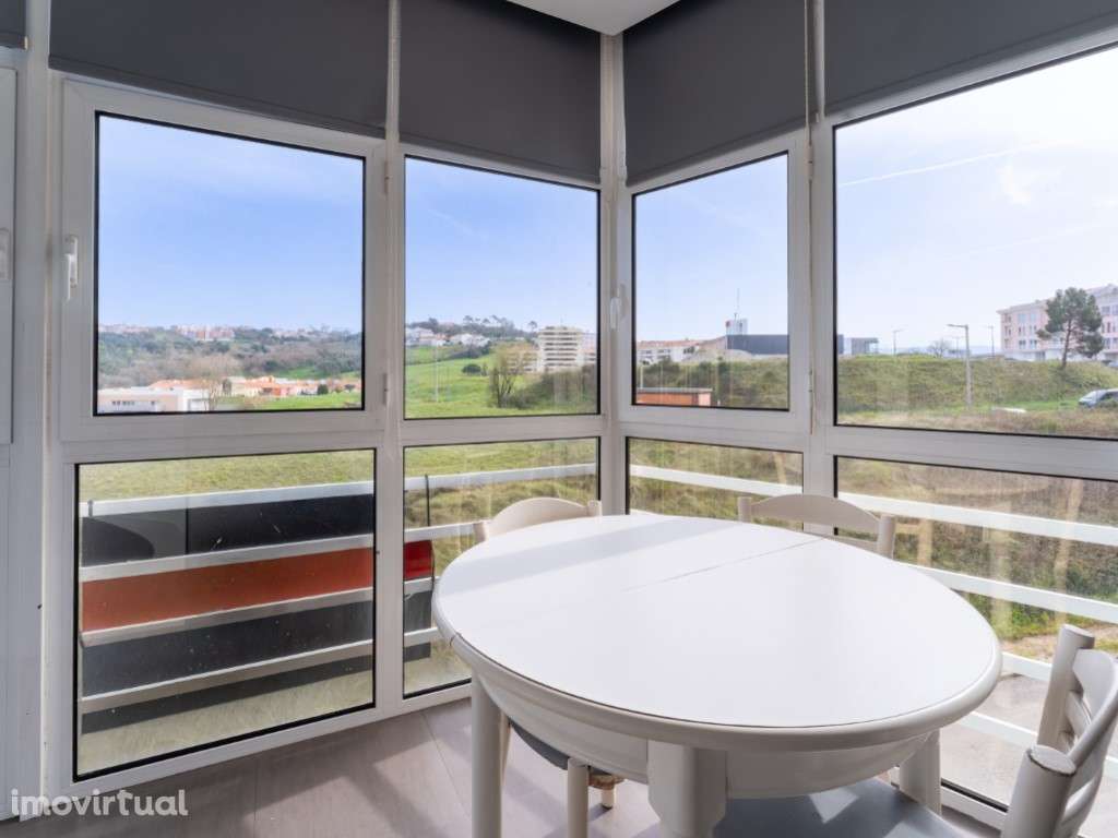Apartamento T4 +1 com vista para as encostas verdejantes de Alcobaça - Grande imagem: 3/50