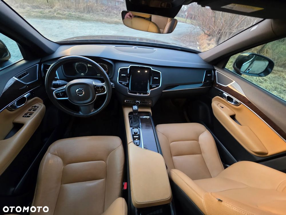 Volvo XC 90 - 17