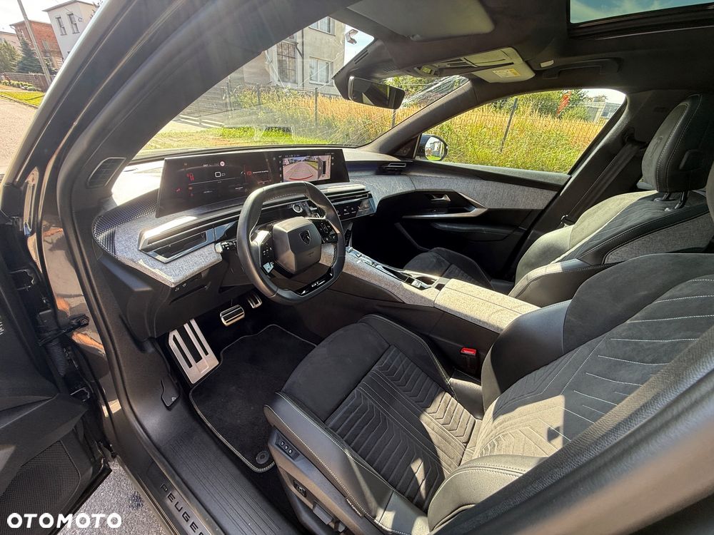 Peugeot 5008 Hybrid 136 e-DSC GT - 31