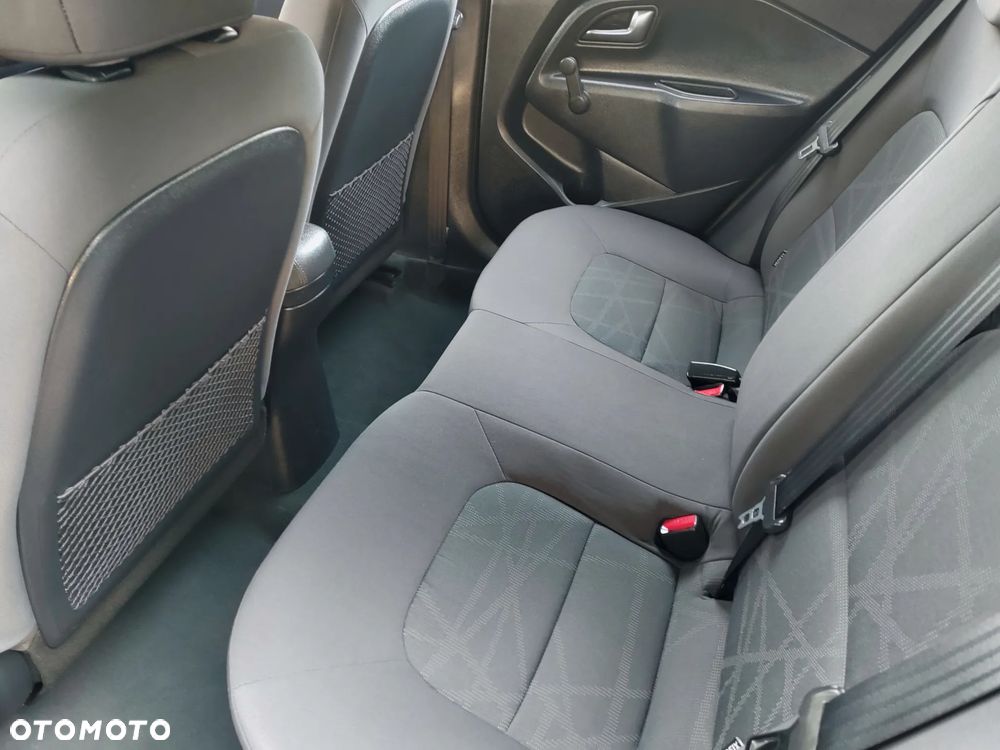 Kia Rio 1.2 M - 9