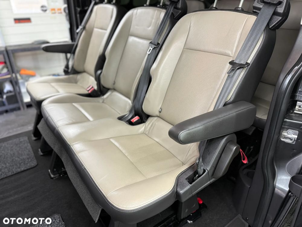 Ford Tourneo Custom 310 L2H1 VA Titanium - 13