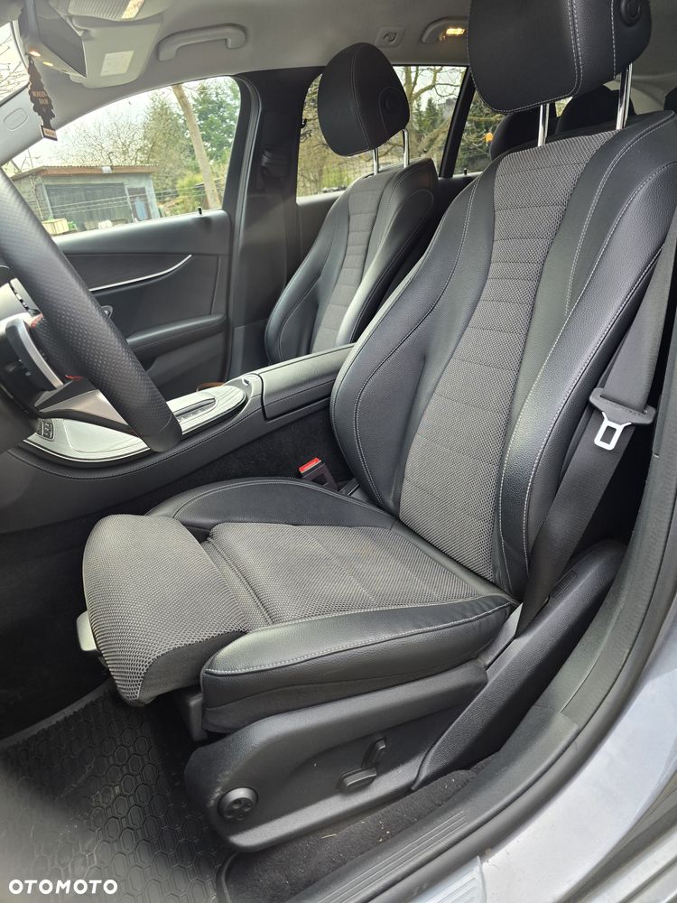 Mercedes-Benz Klasa E 300 de AMG/Avantgarde - 13