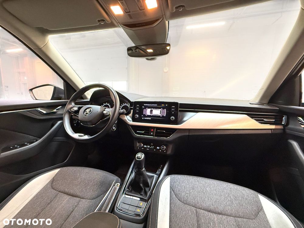 Skoda Kamiq 1.0 TSI Style - 28