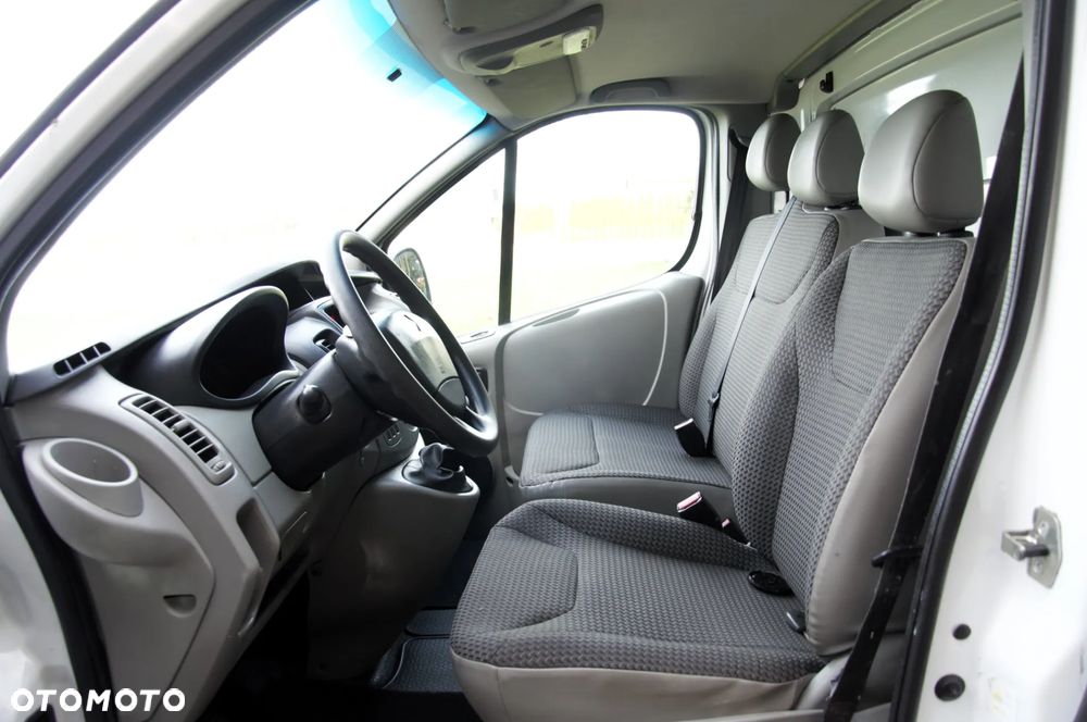 Renault Trafic - 26