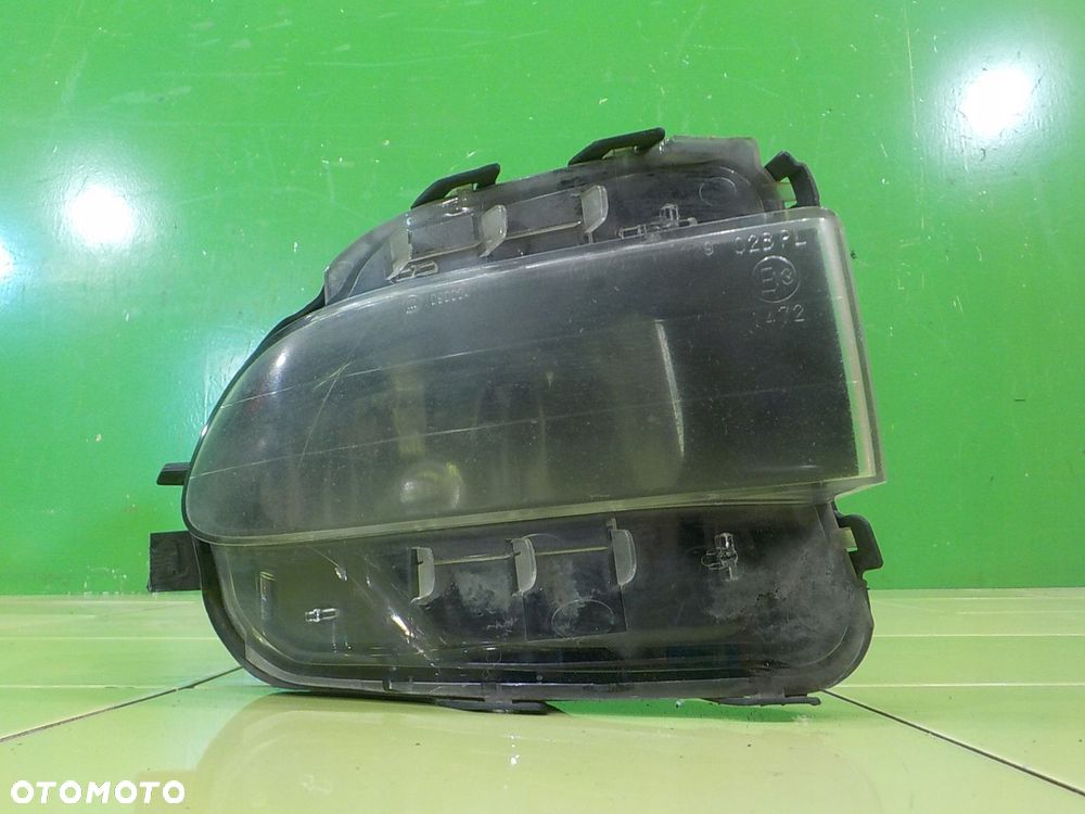 LEXUS GS III LIFT 3.5 B AUT 08r 4D halogen prawy 933-6860 - 1