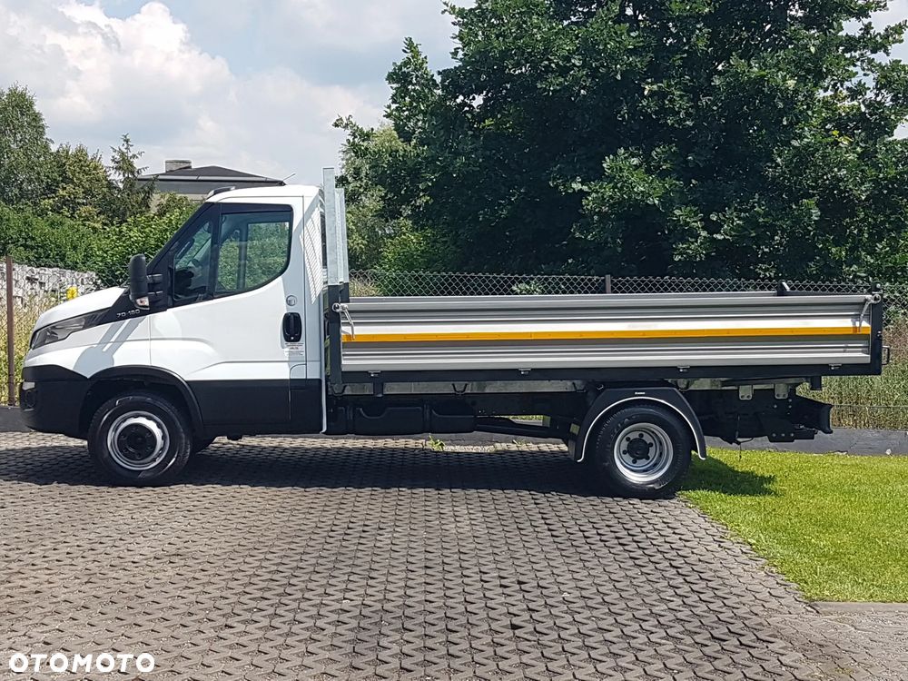 Iveco 70C18 WYWROTKA 3 STRONNA KIPER 4,0x2,2 BLIŹNIAKI 7 TON KLIMA HAK MANUAL 6-BIEGÓW - 12