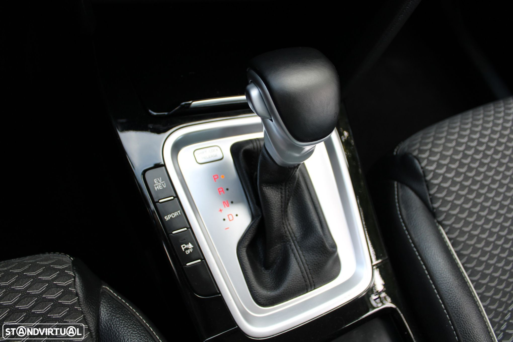 Kia XCeed 1.6 GDi PHEV Drive - 10