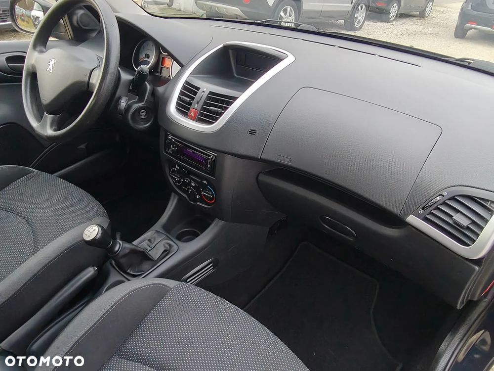 Peugeot 206 plus - 20