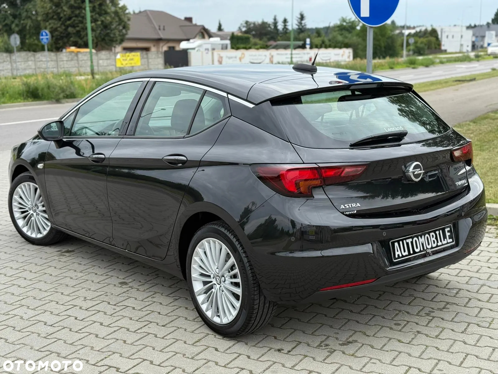 Opel Astra 1.4 Turbo Edition - 2
