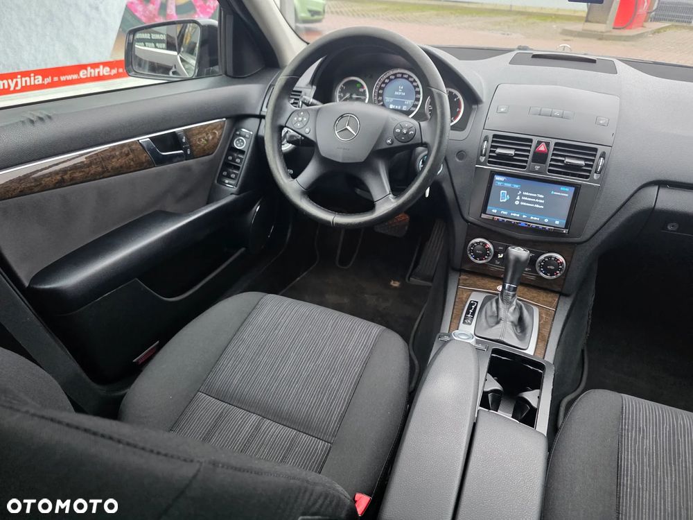 Mercedes-Benz Klasa C 220 CDI DPF Automatik Elegance - 24