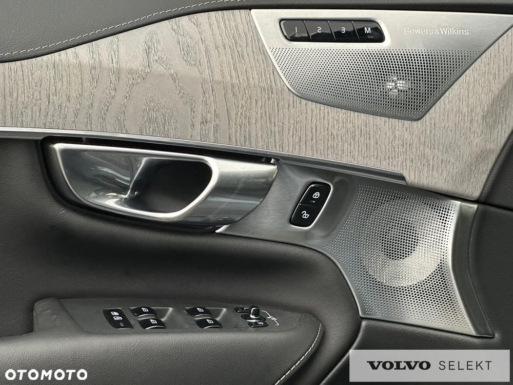 Volvo XC 90 - 24