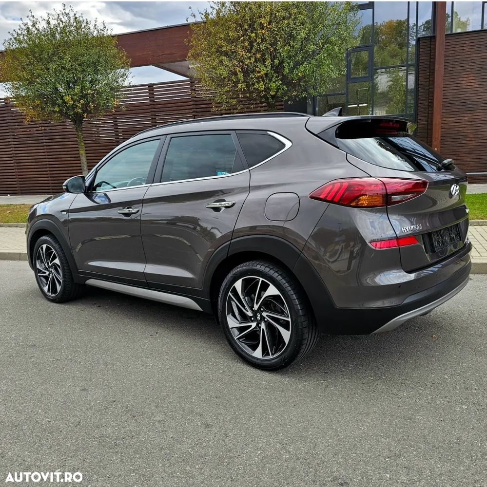 Hyundai Tucson 2.0 CRDI 4WD Automatik Premium - 6