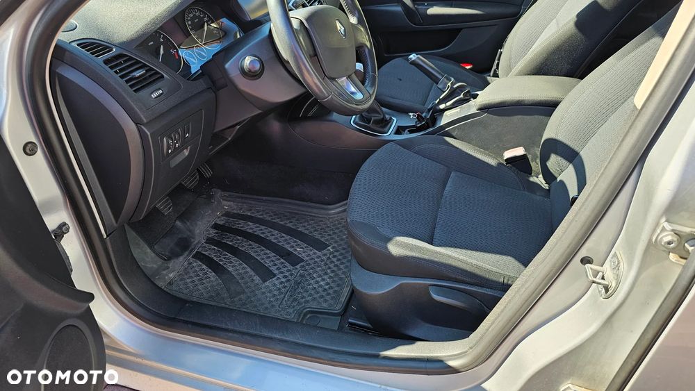 Renault Laguna - 13
