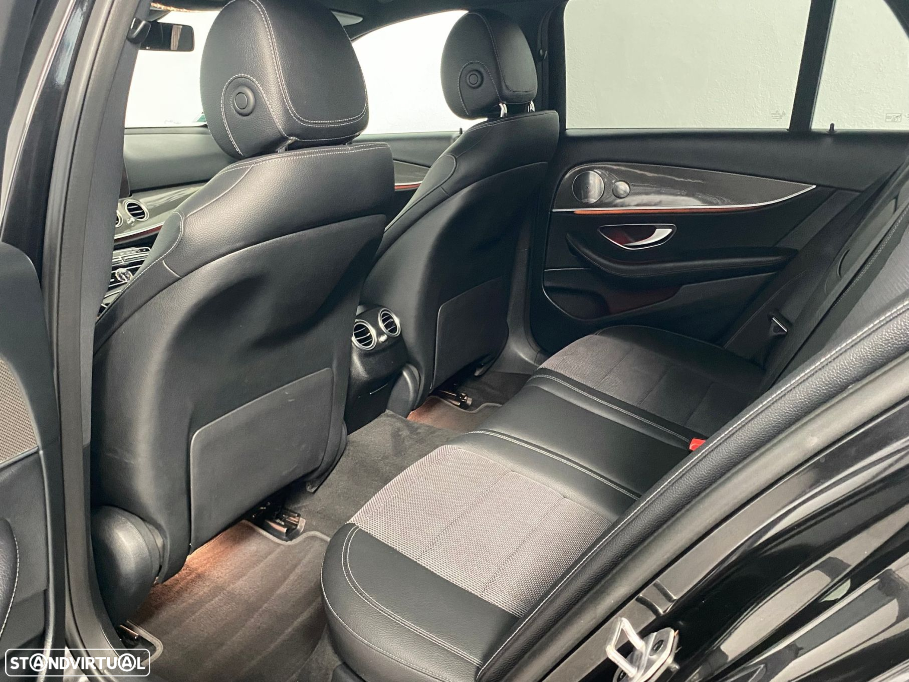 Mercedes-Benz E 220 d 4-Matic All Terrain Avantgarde - 13