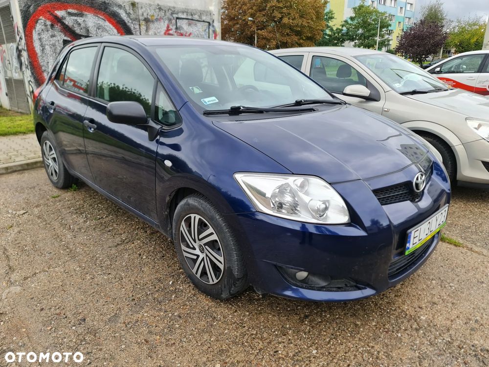 Toyota Auris 1.4 D-4D Terra - 2