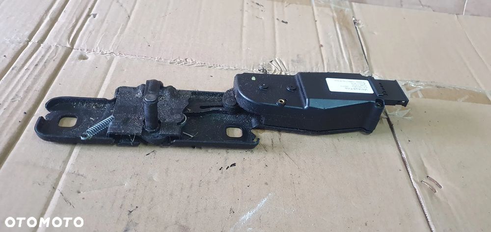 Zamek klapy bagażnika dociąg Audi A4 B8 Lift Kombi 4F9827383E - 2