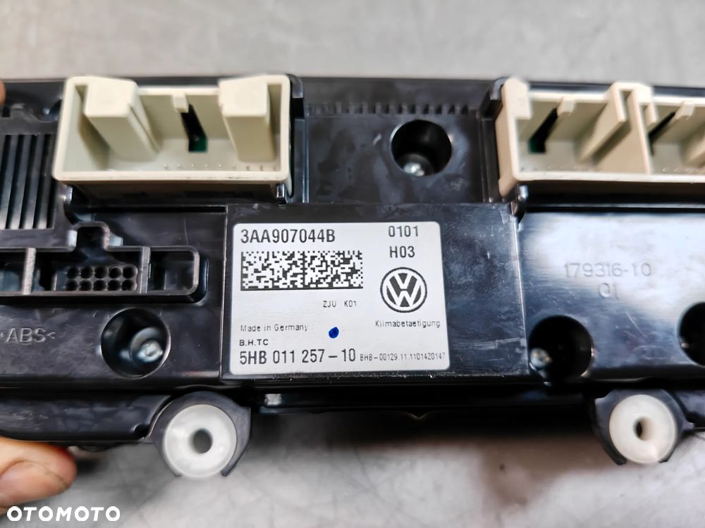 Panel klimatyzacji VW Tiguan CC Passat Scirocco Touran nawiewów 3AA907044B - 12